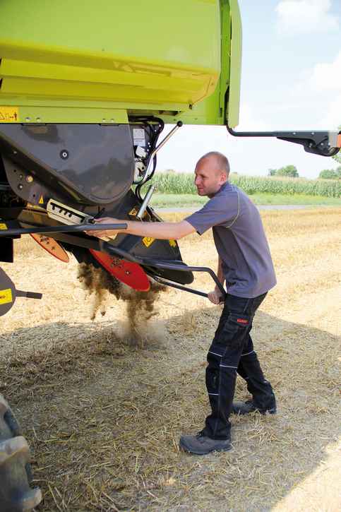 załączenie siekacza Claas Tucano