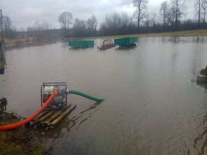 zalane gospodarstwa, powódź, podtopienia, wielka woda, woda