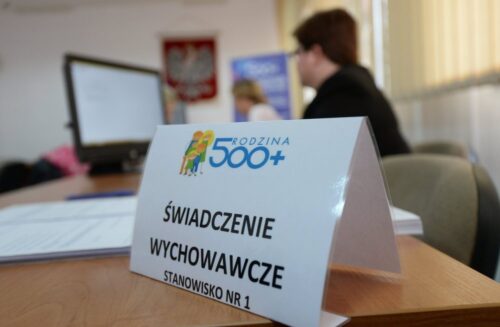 program rodzina 500 plus, ministerstwo rodziny pracy i polityki społecznej, elżbieta rafalska, bartosz marczuk