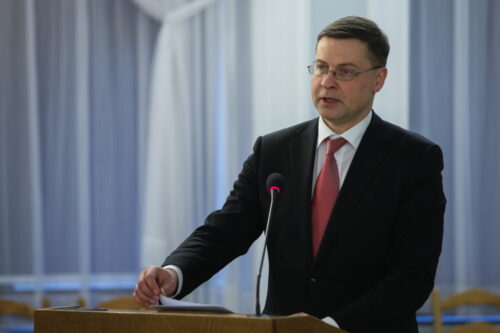 pkb, produkt krajowy brutto, wzrost gospodarczy, gospodarka, rozwój gospodarki, Valdis Dombrovskis