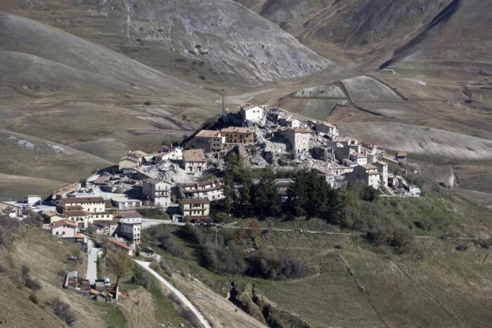 Castelluccio di Norciajest, włochy, umbria, uprawy soczewicy, soczewica