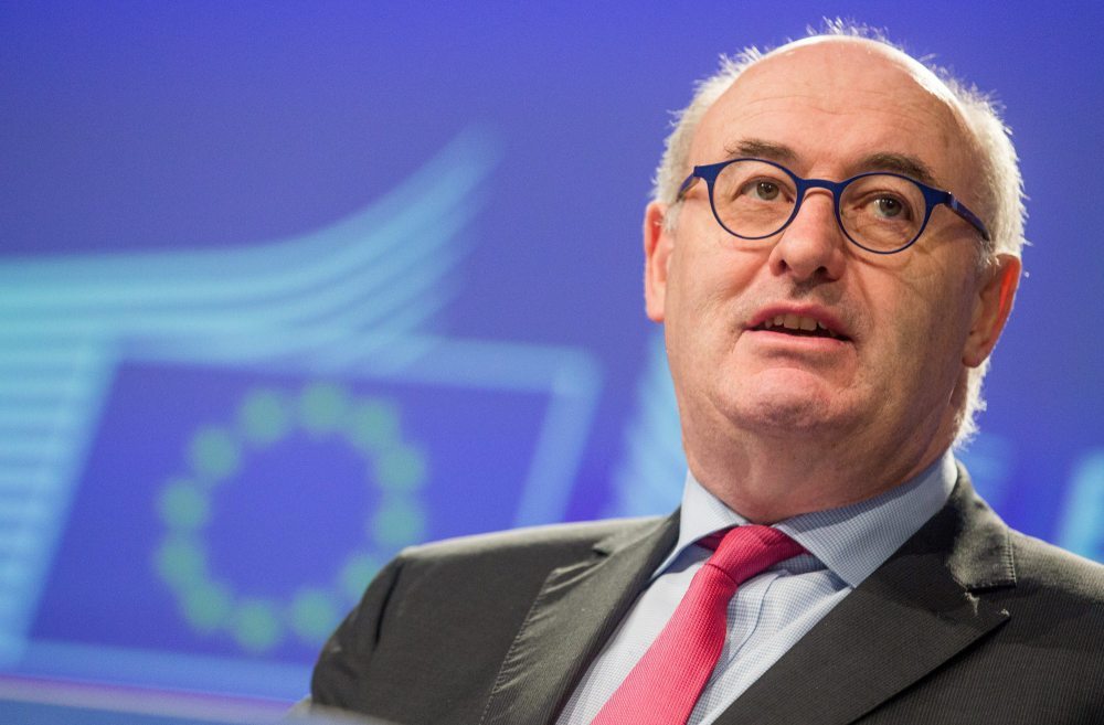 asf, walka z asf, phil hogan, krzysztof jurgiel, komisja europejska, wsparcie dla producentów trzody chlewnej