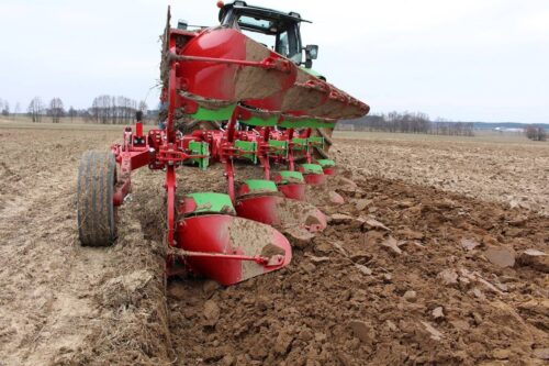 Pługi obracalne Koja Por