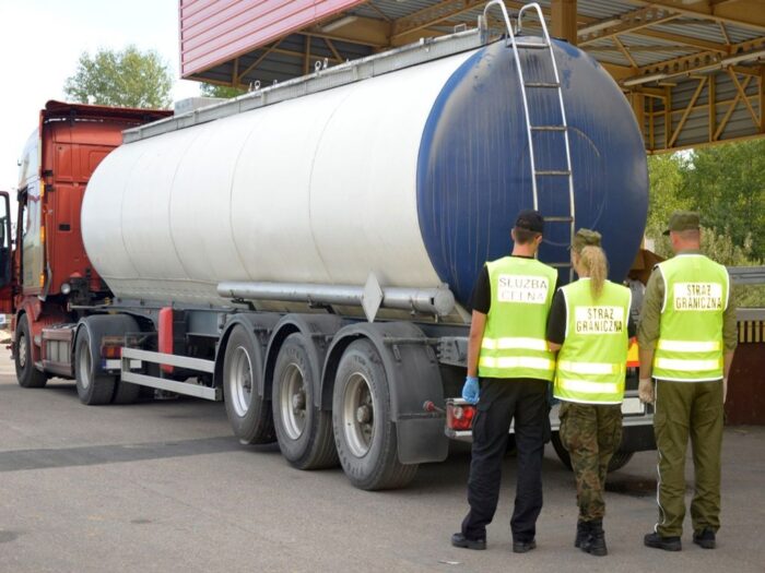 paliwa, kontrola paliw, akcyza na paliwa, Platforma Usług Elektronicznych Skarbowo-Celnych