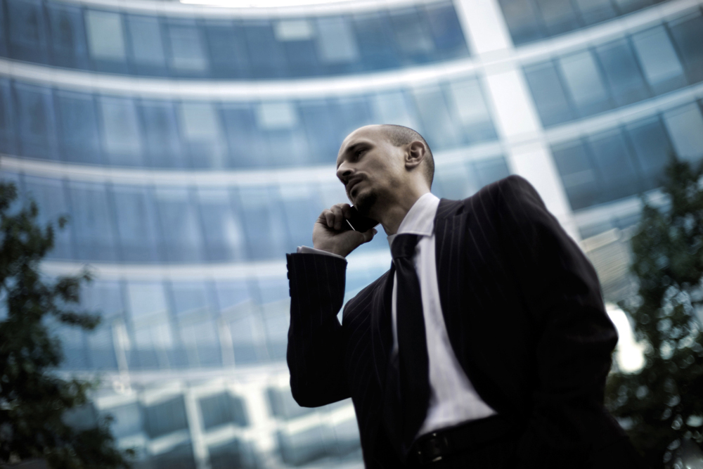 roaming, telefonia komórkowa, opłata za roaming, taryfy operatorów, komisja europejska, Emmanuel Mallia