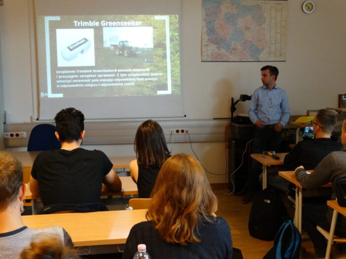 Maksymilian Zaręba, Polski Farmer, studenci WRiB, SGGW