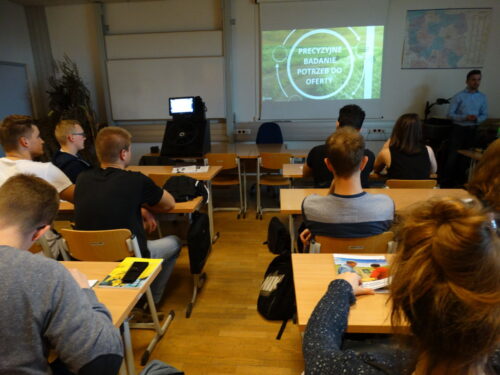 Program Stypendiów Pomostowych, Fundacja Edukacyjna Przedsiębiorczości, wsparcie dla studentów