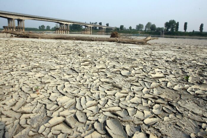 susza, włochy, uprawy, niszczejące uprawy, związek rolników Coldiretti