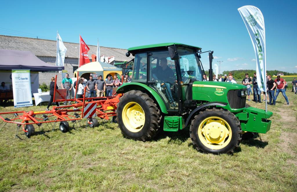 rolnictwo precyzyjne, Gołotczyzna, Zespół Szkół Centrum Kształcenia Rolniczego w Gołotczyźnie, John Deere, Rol-Brat