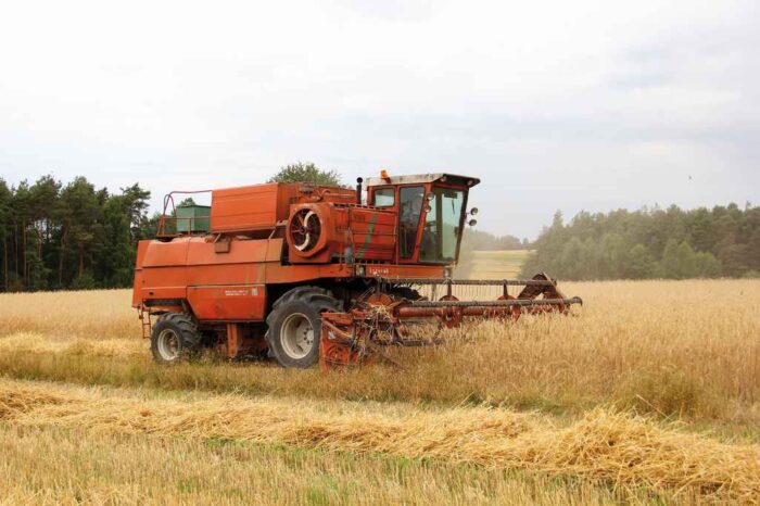 kombajn Rostselmash Don 1500