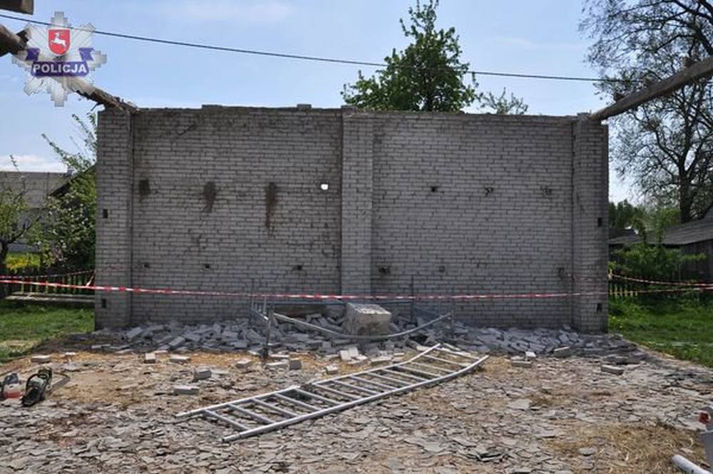 Trzebieszów, Łuków, wypadek, policja, wypadek przy remoncie stodoły