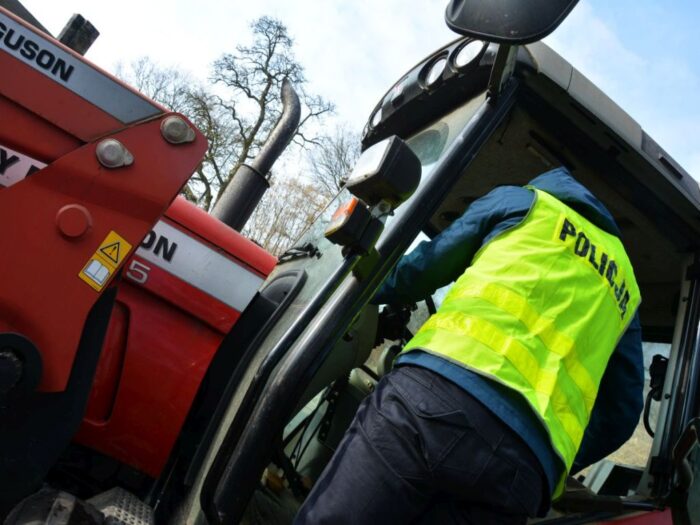 wypadki na drogach, ciągniki rolnicze, policja, Antoni Rzeczkowski, wypadki z udziałem ciągników