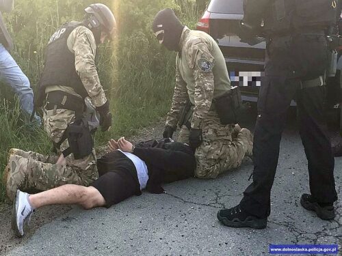 wyłudzenia pieniędzy, przestępczość, policja, oszukani rolnicy, zakup maszyn przez internet, dolny śląsk