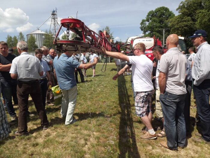 Wiesłąw Gryn, gospodarstwo w Rogowie, nawożenie rzepaku, rzepak, Sobianek