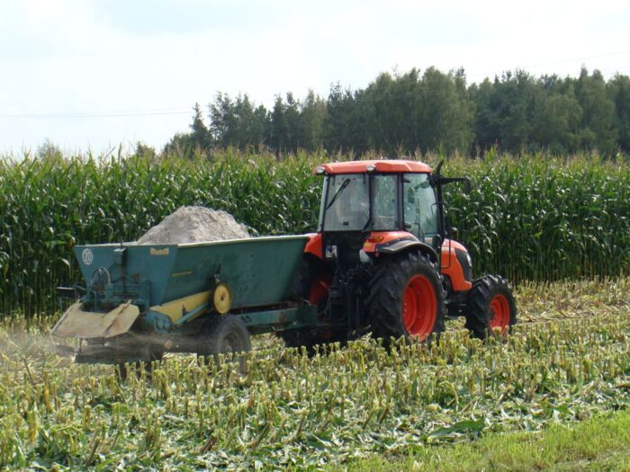 wapnowanie gleby, usługi agrochemiczne, badanie zasobności gleb, odczyn gleb, ministerstwo środowiska
