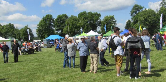 XX Dzień Otwartych Drzwi Instytutu Ogrodnictwa w Sadzie Doświadczalnym w Dąbrowicach, sadownictwo