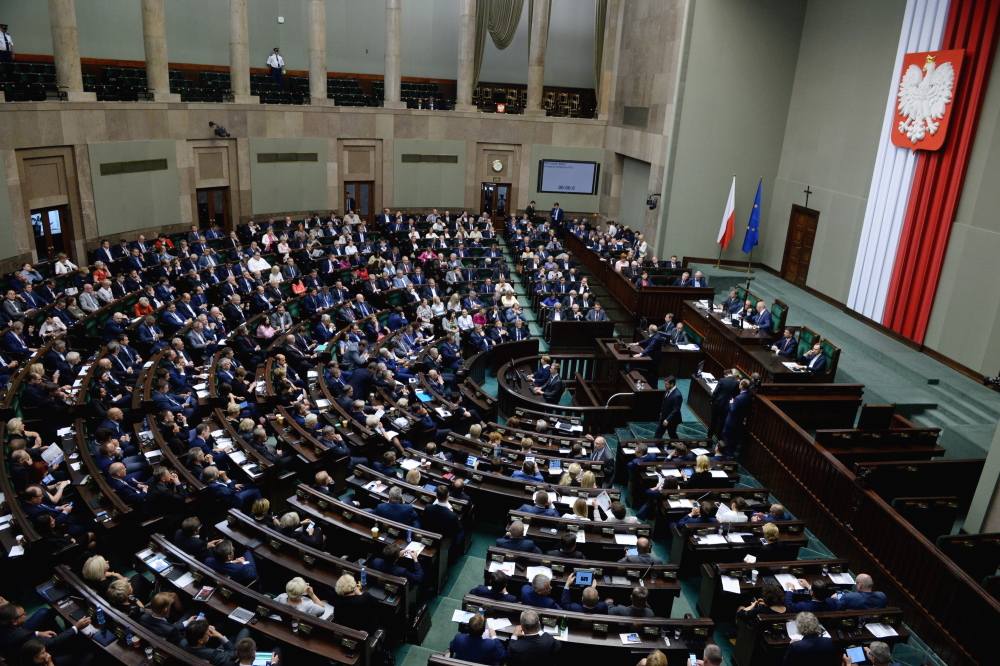 ASF, prawo, przepisy, afrykański pomór świń, zwalczanie ASF, bioasekuracja, Sejm