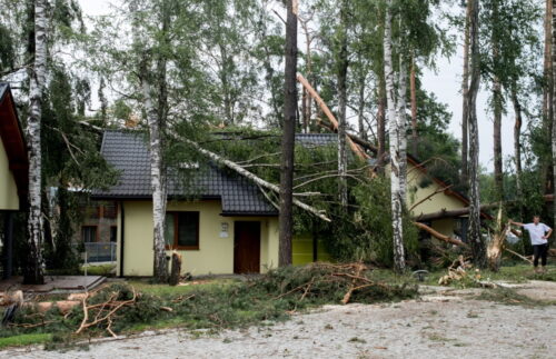nawałnica, trąba powietrzna, śląsk, straty w uprawach, straty w gospodarstwach, wnioski o pomoc