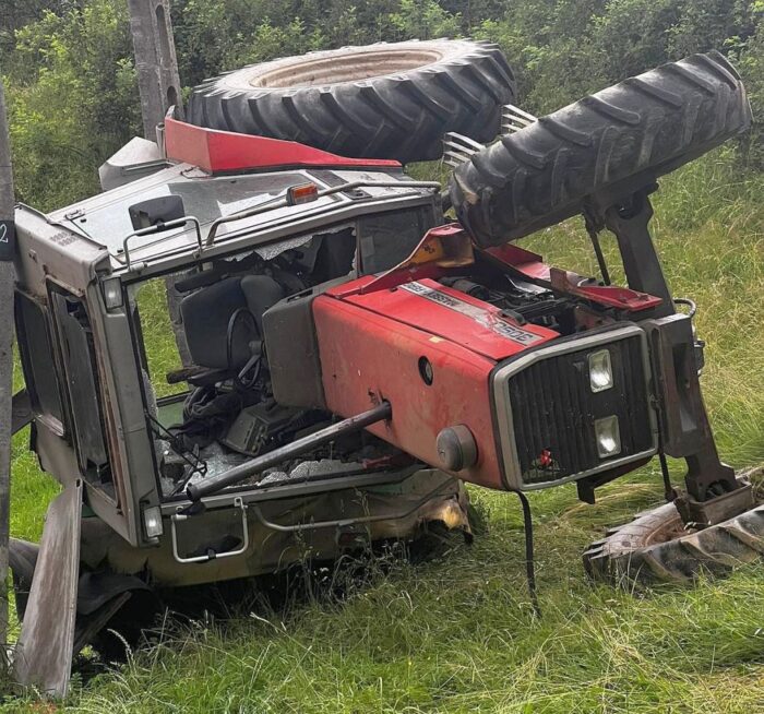 kpp zakopane, wypadek, prace polowe, wywrócony ciągnik