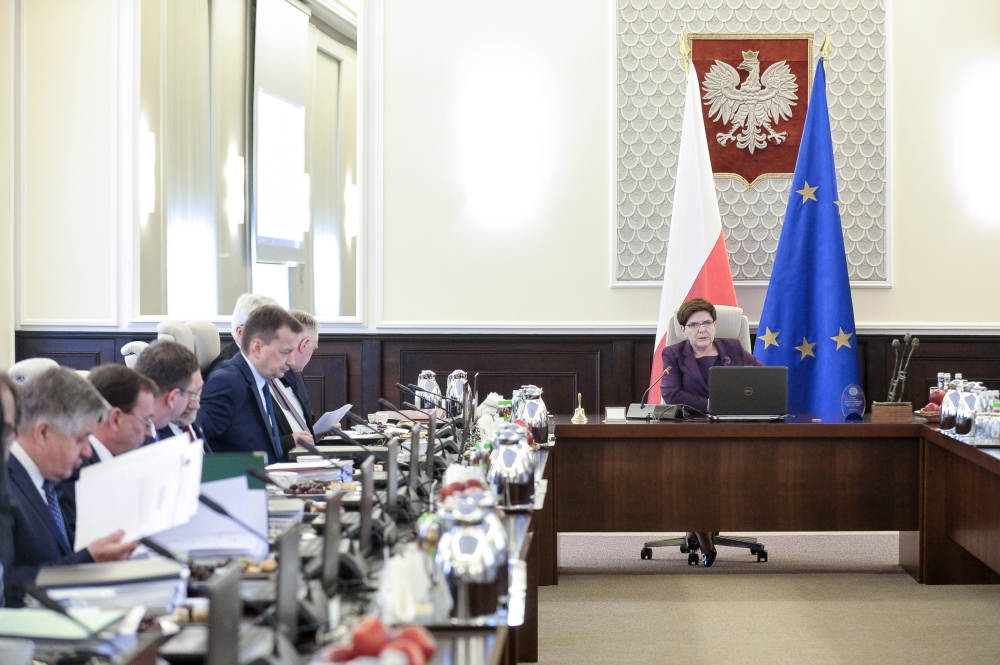 Krajowy Zasób Nieruchomości, program mieszkanie plus, Narodowy Program Mieszkaniowy, andrzej adamczyk, rząd