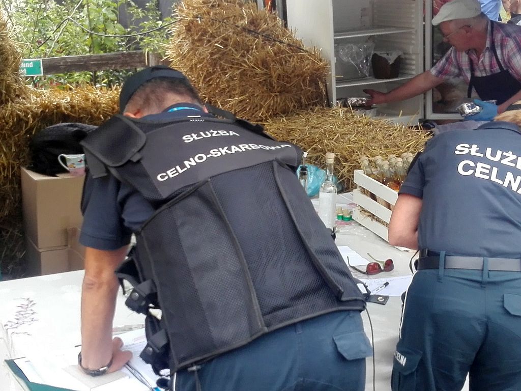 gruczno, festiwal smaku w grucznie, regionalne nalewki, wyroby alkoholowe bez znaków akcyzy