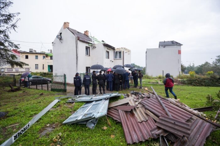 pzu, zniszczenia po nawałnicach, nawałnice, wypłata odszkodowań, wypłata zaliczek