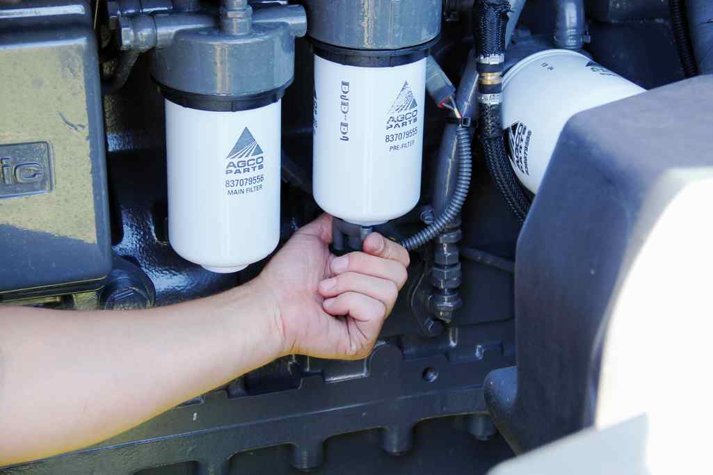silnik Agco Power w ciągniku MG 7614