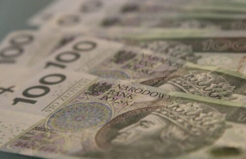 Deficyt budżetu po marcu wyniósł 16 mld 703,5 mln zł.