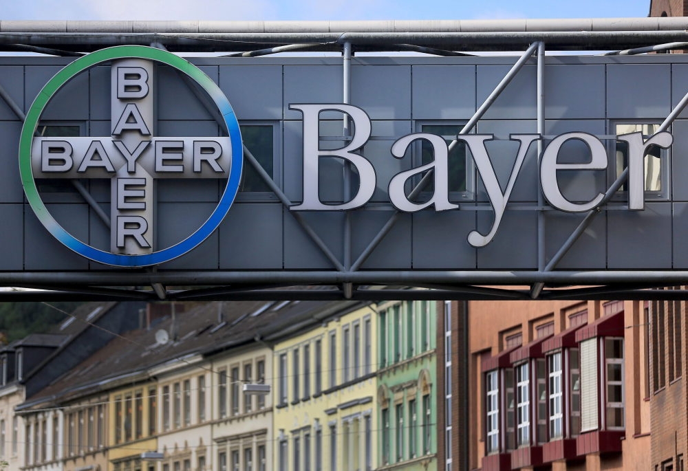 bayer, monsanto, niemcy, leverkusen, środki ochrony roślin, hugh grant
