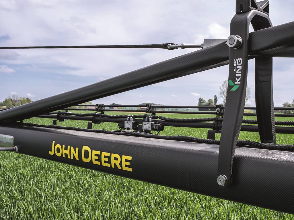 Opryskiwacz samojezdny John Deere R4050i