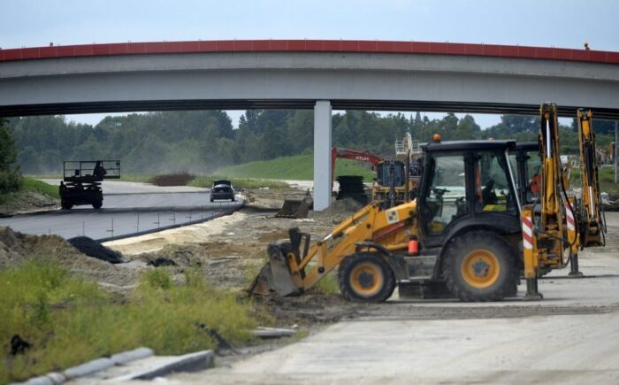 drogi, budowa dróg, drogi krajowe, ministerstwo infrastruktury i budownictwa, Mateusz Morawiecki