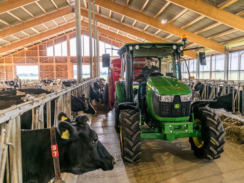 Nowe ciągniki John Deere serii 5E