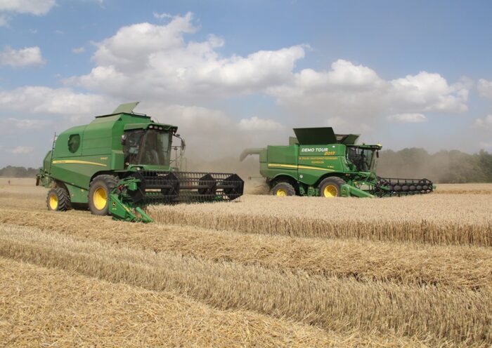John Deere W440, John Deere S780i