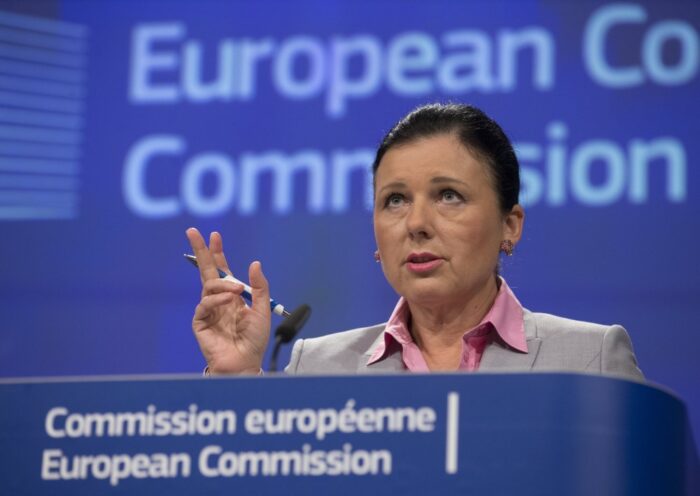 podwójna jakość żywności, żywność, Vera Jourova, komisja europejska