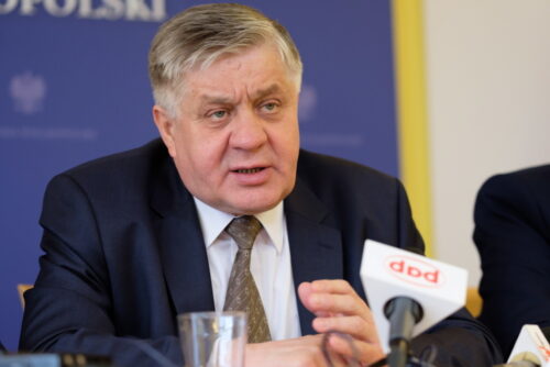ustawa o obrocie ziemią, krzysztof jurgiel. ministerstwo rolnictwa, ziema rolnicza, kupno ziemi, dzierżawa ziemi