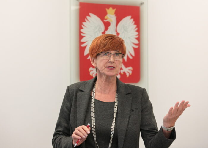 emerytury, renty, zus, świadczenia, elżbieta rafalska, ministerstwo pracy