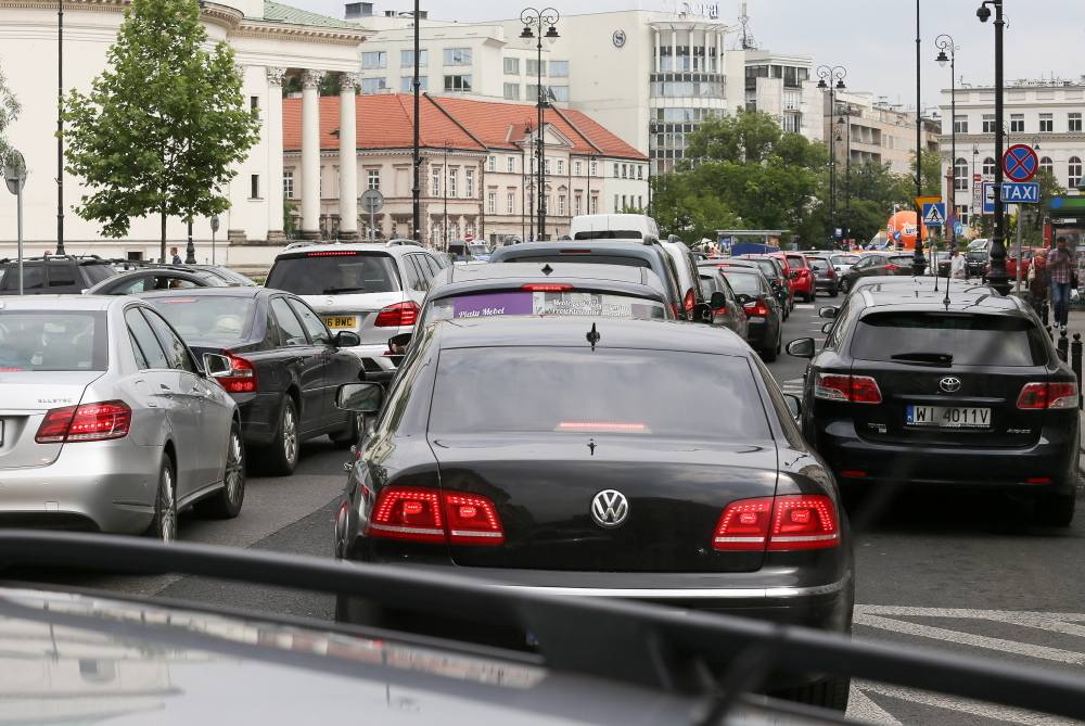 mandat, policja, punkty karne, ubezpieczenia, AC, OC, wysokość ubezpieczenia