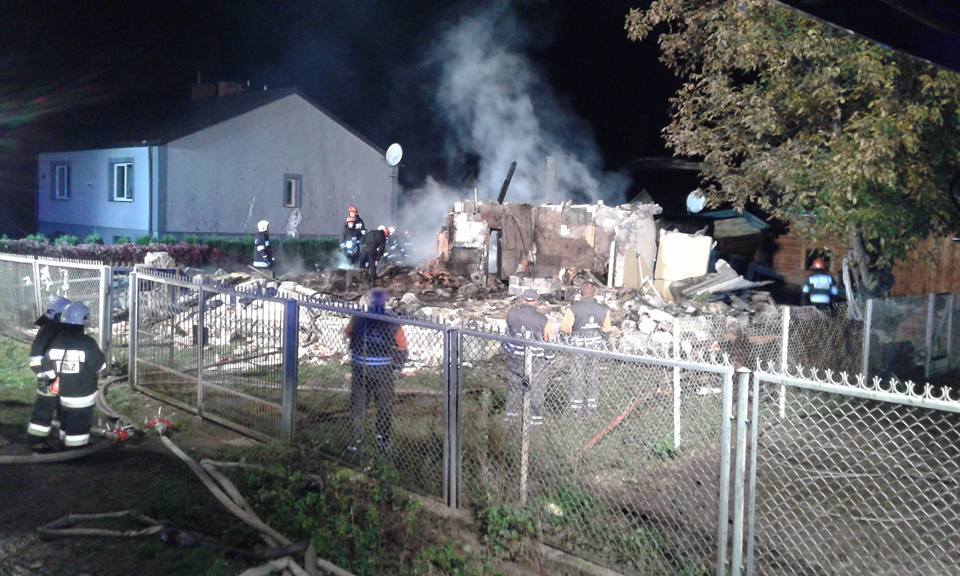 pożar, straż pożarna, wybuch w domu jednorodzinnym, OSP, Radom
