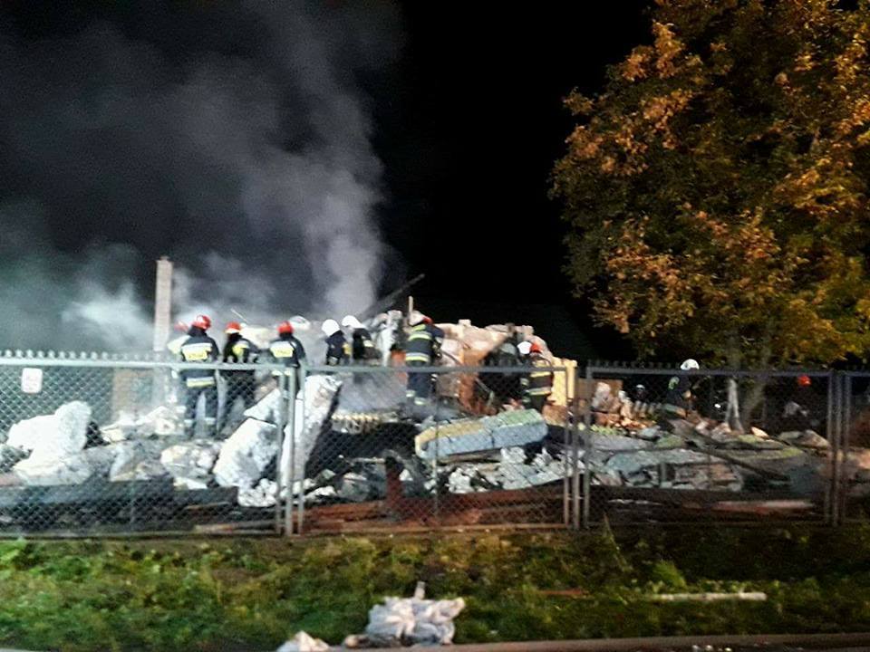 pożar, straż pożarna, wybuch w domu jednorodzinnym, OSP, Radom