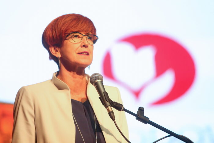 elżbieta rafalska, program 500 plus, świadczenia, ministerstwo pracy