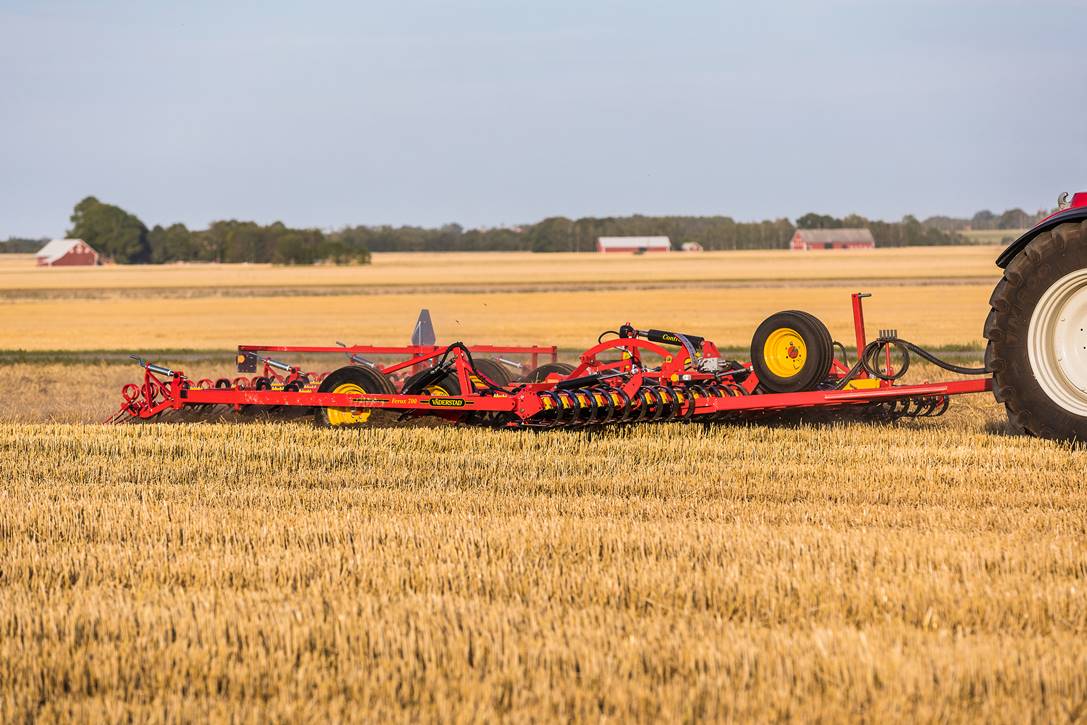 Väderstad Ferox - lekki kultywator uprawowy