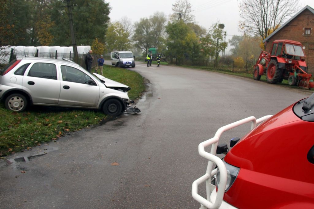 wypadki z udziałem maszyn rolniczych, policja, wypadki na drogach, wielkopolska, małopolska, pomorze, świnie na A2