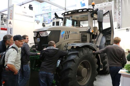 John Deere 6R opancerzony