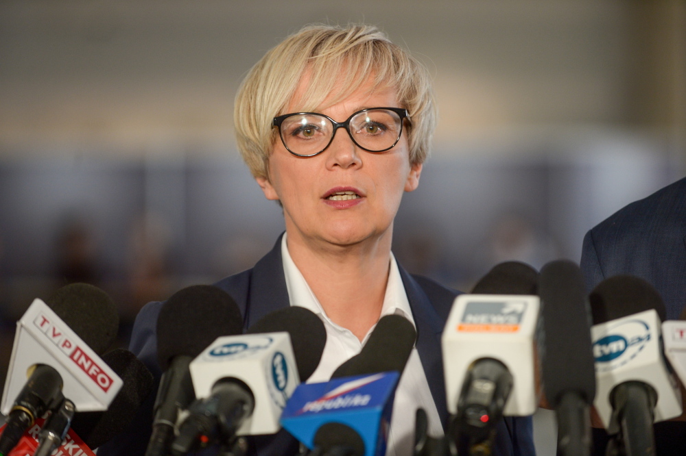 walka z asf w polsce, dorota niedziela, mateusz morawiecki, jan krzysztof ardanowski