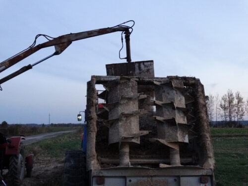 wapno, rozrzutnik, ładowacz, załadunek