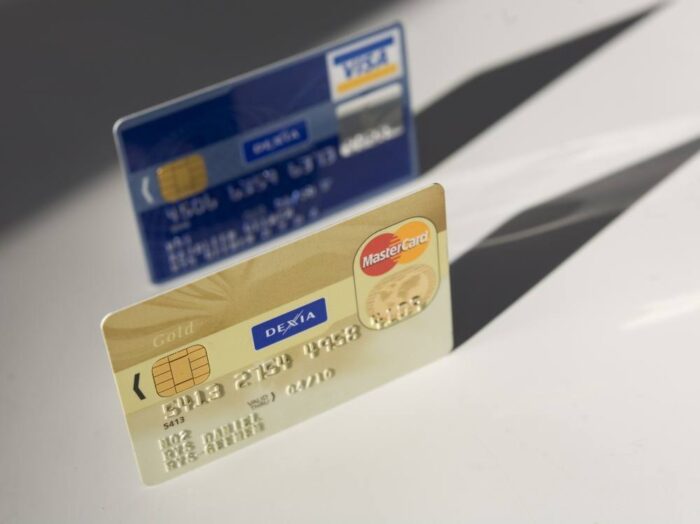 karta kredytowa, płatność kartą, transakcje bezgotówkowe, karta, pieniądze