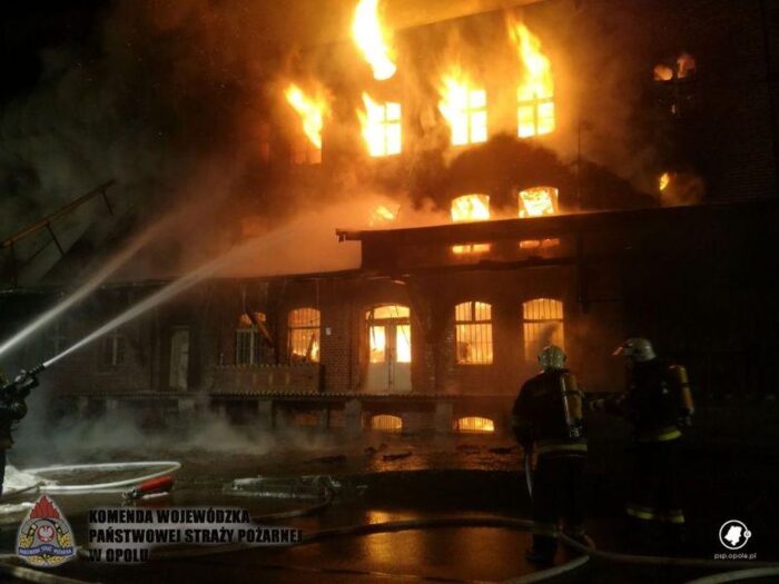 pożar młyna, Byczyna, Kluczbork, opolszczyzna, straż pożarna