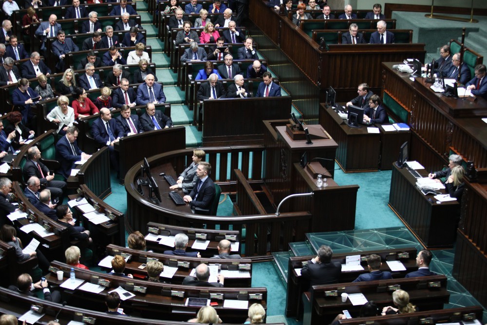 walka z asf w polsce, asf w polsce, specustawa asf, odstrzał dzików, polski związek łowiecki, sejm