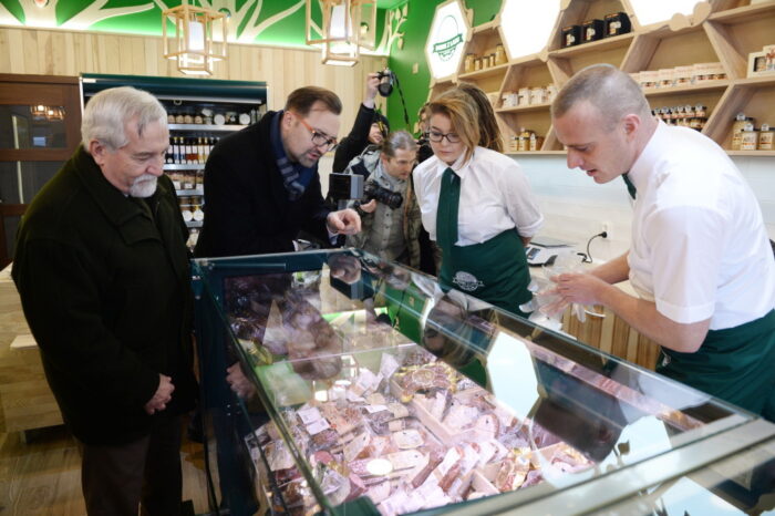 sklep z dziczyzną, dziczyzna, promocja dziczyzny, lasy państwowe, ministerstwo środowiska