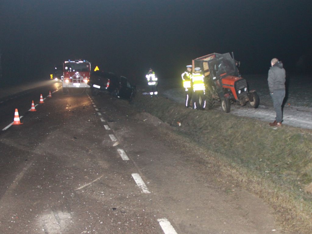 wypadki z udziałem maszyn rolniczych, policja, wypadki na drogach, mazowsze, warmia i mazury